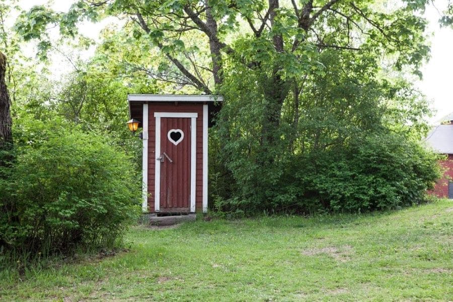 toilettes sèches jardin